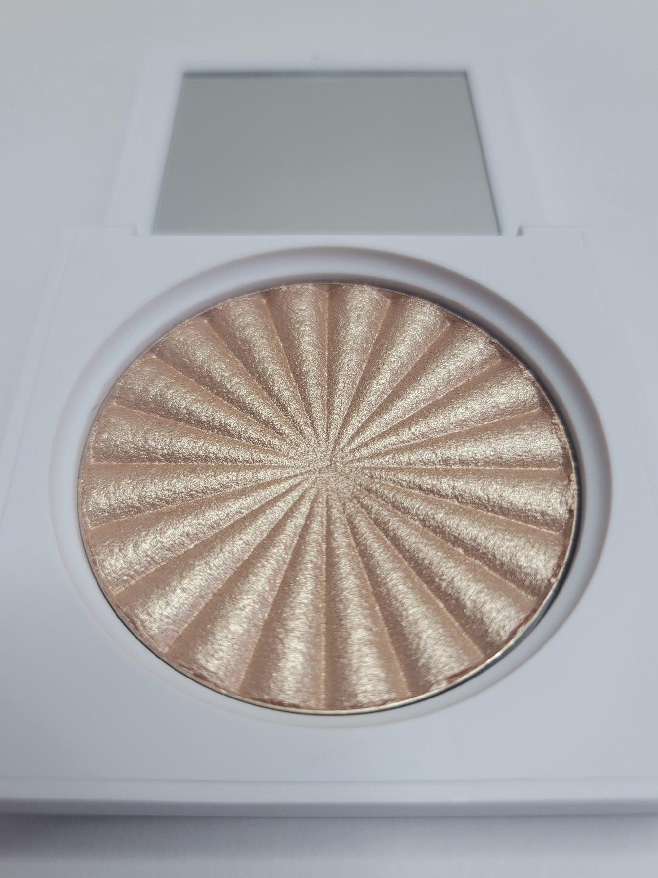 Nikkie Tutorials Glow Goals Highlighter